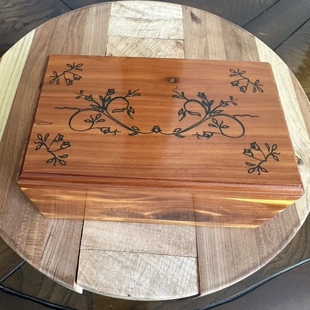 Vintage USA Artisan Cedar Trinket Jewelry Box 5x3 Inch Handcrafted Floral Design